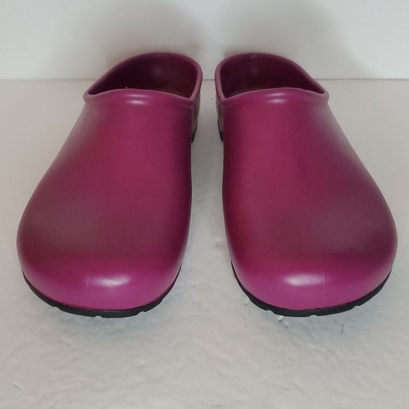 COPY - Sloggers slip-on gardening clogs - Picture 2 of 9